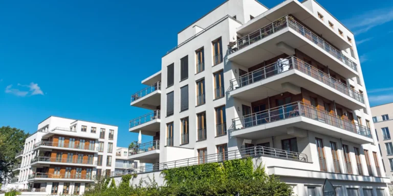 Wspólnoty Mieszkaniowe – jak płacić mniej?